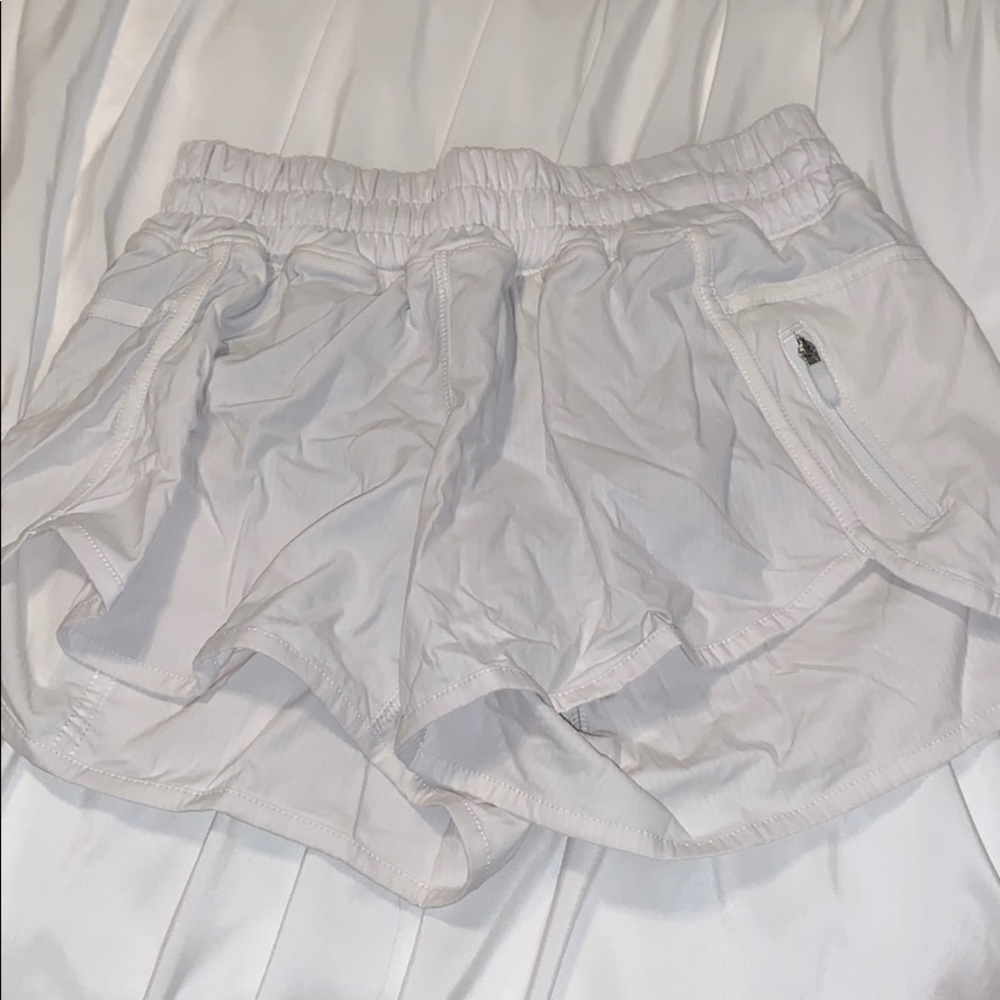White lululemon shorts